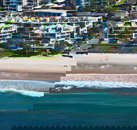 Rolling Surf Resort - Accommodation Nelson Bay