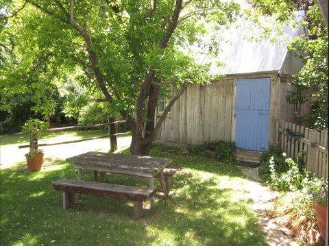 Settlers Hut - Accommodation Nelson Bay 1