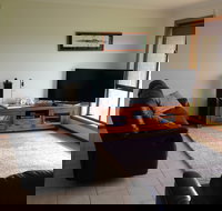 Springs Beach House - Accommodation Nelson Bay