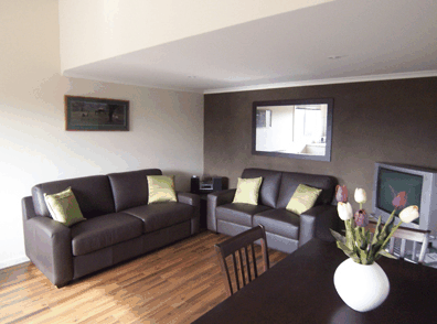 Off Mountain Accommodation - Accommodation Nelson Bay 2