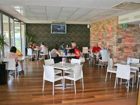 Clarion Suites Mullaloo - Accommodation Nelson Bay 1