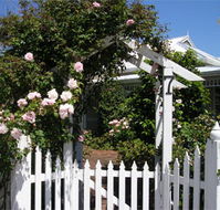 Durack House Bed  Breakfast - Accommodation Nelson Bay