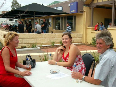 Dongara Hotel Motel - Accommodation Nelson Bay 2