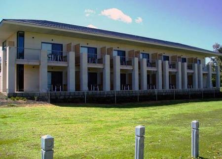 Comfort Inn Yanchep - Accommodation Nelson Bay 2