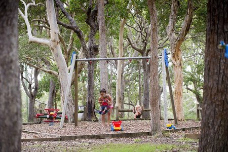 Hungry Head Cabins - Accommodation Nelson Bay 4