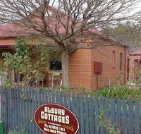 Albury Cottages - Accommodation Nelson Bay