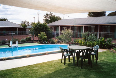 Barham Colonial Motel - Accommodation Nelson Bay 1