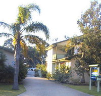 Avalon Holiday Units - Accommodation Nelson Bay