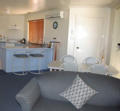 Captains Quarters - Accommodation Nelson Bay 4