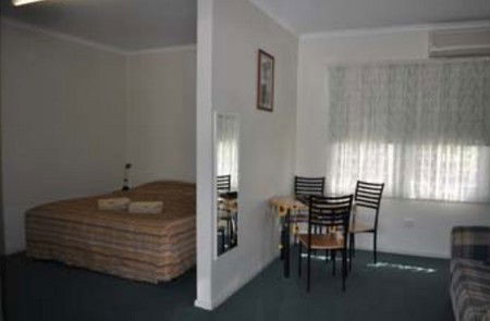 Back Obourke Accommodation - Accommodation Nelson Bay 0