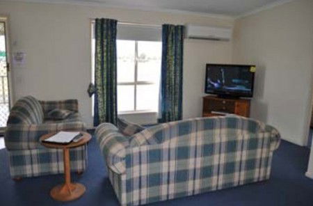 Back Obourke Accommodation - Accommodation Nelson Bay 1