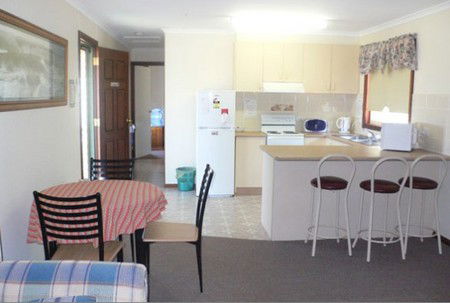 Back Obourke Accommodation - Accommodation Nelson Bay 4