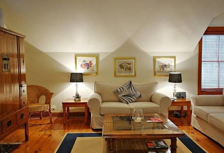 The Mews Studio Apartments - Accommodation Nelson Bay 3