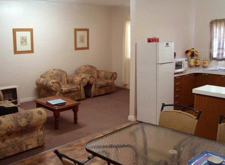About Town Cottages - Accommodation Nelson Bay 3