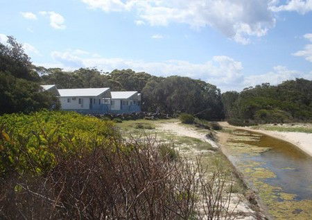 Racecourse Beach Tourist Park - Accommodation Nelson Bay 0
