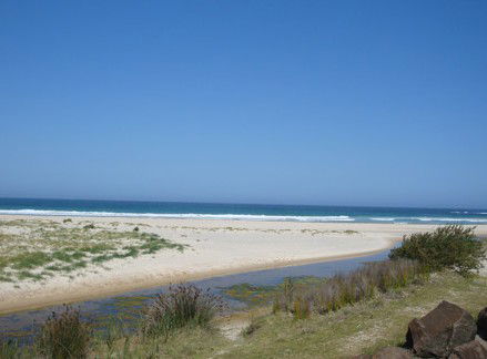 Racecourse Beach Tourist Park - Accommodation Nelson Bay 2