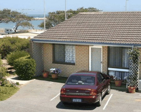 Port Denison Holiday Units - Accommodation Nelson Bay