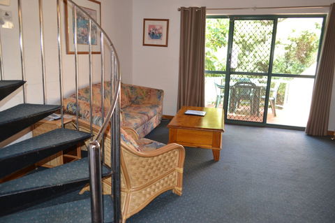 Cottesloe Beach Chalets - Accommodation Nelson Bay 5