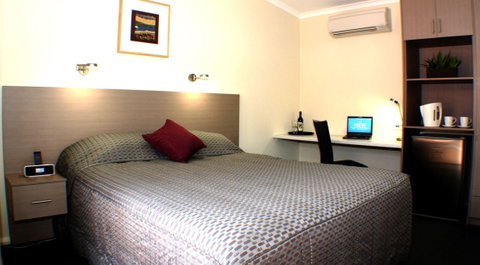 The View On Hannans - Accommodation Nelson Bay 1