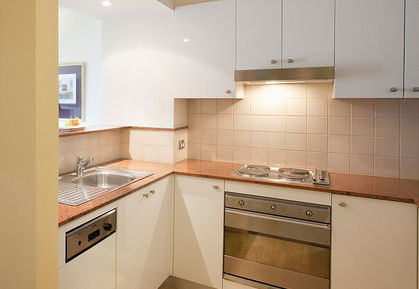 Quay West Suites Melbourne - Accommodation Nelson Bay 2
