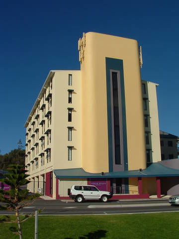 Cottesloe Beach Hotel - Accommodation Nelson Bay 4