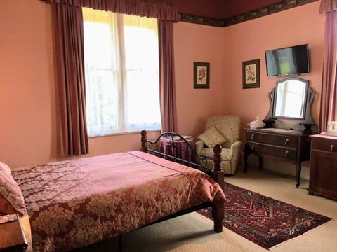 Cambridge House B&B - Accommodation Nelson Bay 1