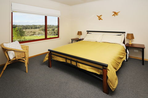 Frog Gully Cottages - Accommodation Nelson Bay 2