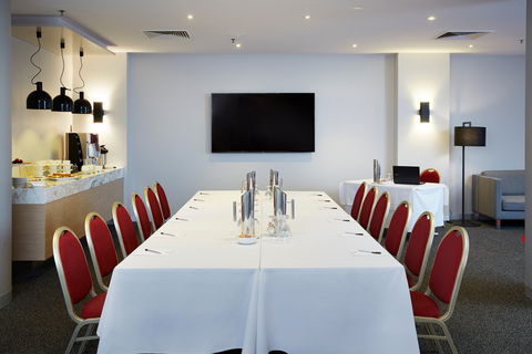 Ibis Perth - Accommodation Nelson Bay 1