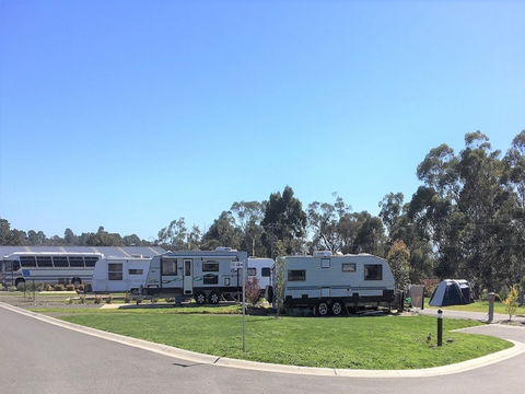 Lilydale Pine Hill Caravan Park - Accommodation Nelson Bay 0