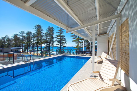 Manly Paradise Beachfront Motel And Apartments - Accommodation Nelson Bay 2