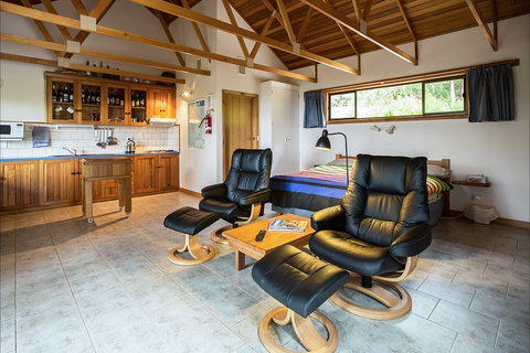 Partridge Farm - Accommodation Nelson Bay 2