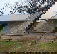 Shepherds Hut - Accommodation Nelson Bay