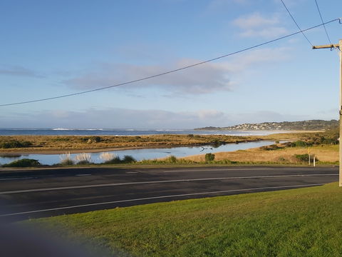 Surfside Backpacker - Accommodation Nelson Bay 1