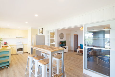 Tathra Beach Break - Accommodation Nelson Bay 1
