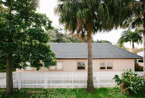 The Palm Cottage At Coledale Beach - Accommodation Nelson Bay 0