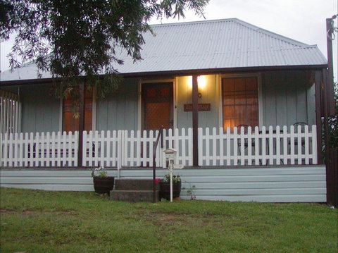 Tinonee Cottages - Accommodation Nelson Bay 0