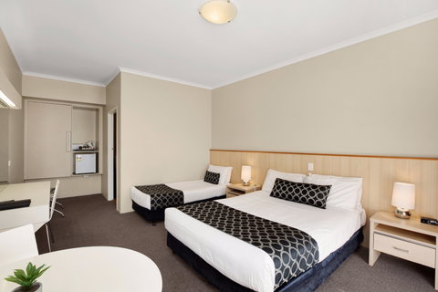Adelaide Road Motor Lodge - Accommodation Nelson Bay 0