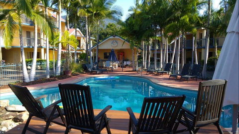 At Beach Court Holiday Villas - Accommodation Nelson Bay 0