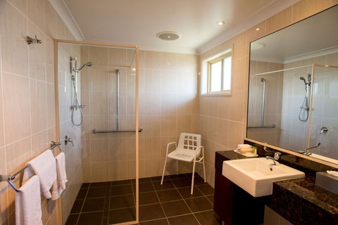 Best Western Plus All Settlers Tamworth - Accommodation Nelson Bay 2