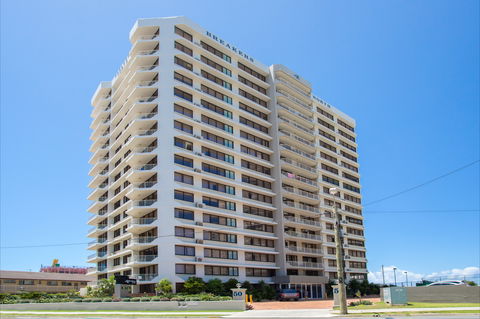 Breakers North - Absolute Beach Front Holiday Apartments - Accommodation Nelson Bay 1