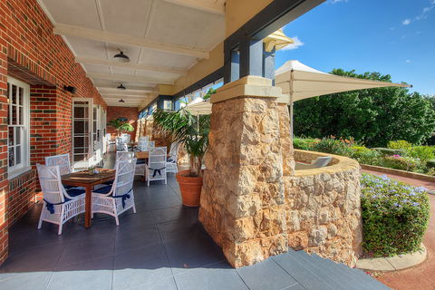 Caves House Hotel Yallingup - Nelson Bay Accommodation.com 1