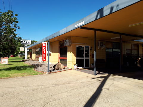 Cootamundra Gardens Motel - Accommodation Nelson Bay 2