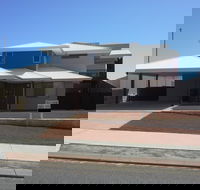 Cozzys Condo Luxury Beach House - Accommodation Nelson Bay