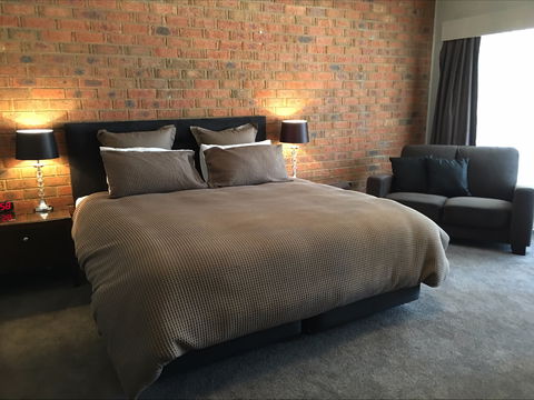 Federation Motor Inn - Accommodation Nelson Bay 1