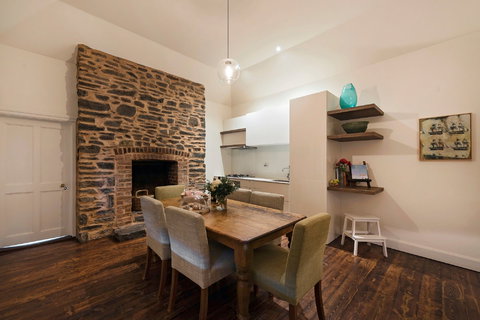 Jacob's Estate Cottage - Accommodation Nelson Bay 2