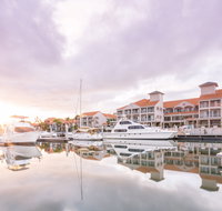 Ramada by Wyndham Hope Harbour - Accommodation Nelson Bay