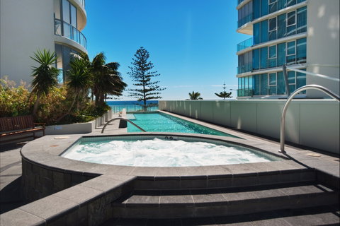 Reflections Coolangatta Beach - Accommodation Nelson Bay 1