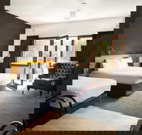 Riverview Hotel - Accommodation Nelson Bay