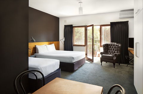 Riverview Hotel - Accommodation Nelson Bay 0
