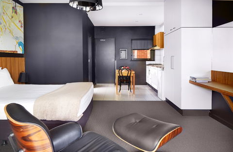 Riverview Hotel - Accommodation Nelson Bay 2